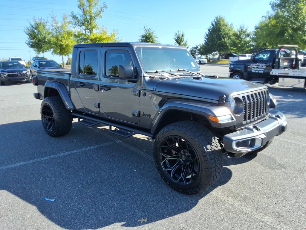 Used 2022 Jeep Gladiator Sport AWD/4WD image 3