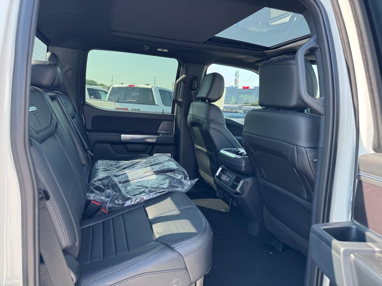 New 2025 Ford F150 Platinum w/ Equipment Group 702A High image 5