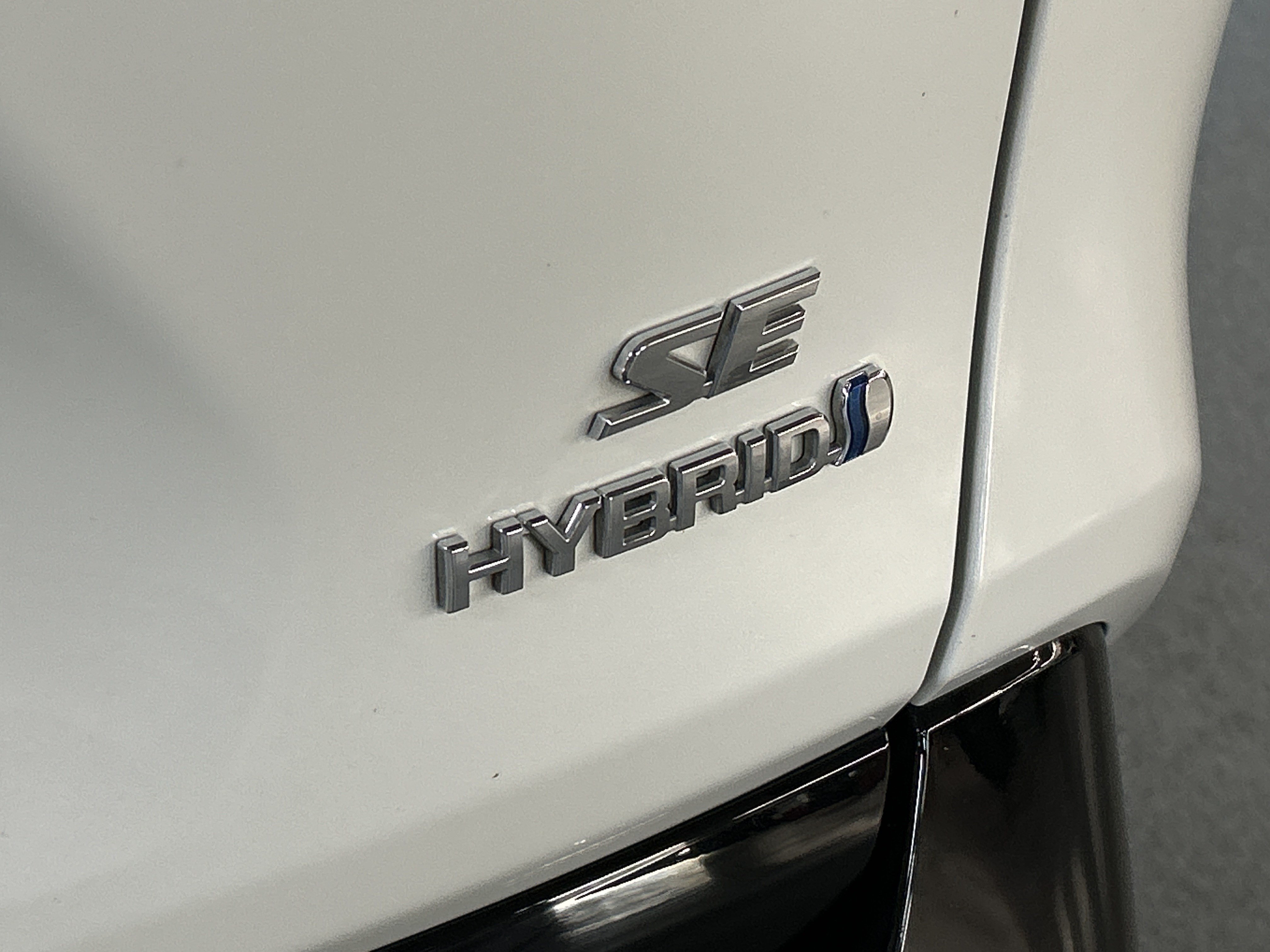 Used 2022 Toyota RAV4 SE AWD/4WD image 33