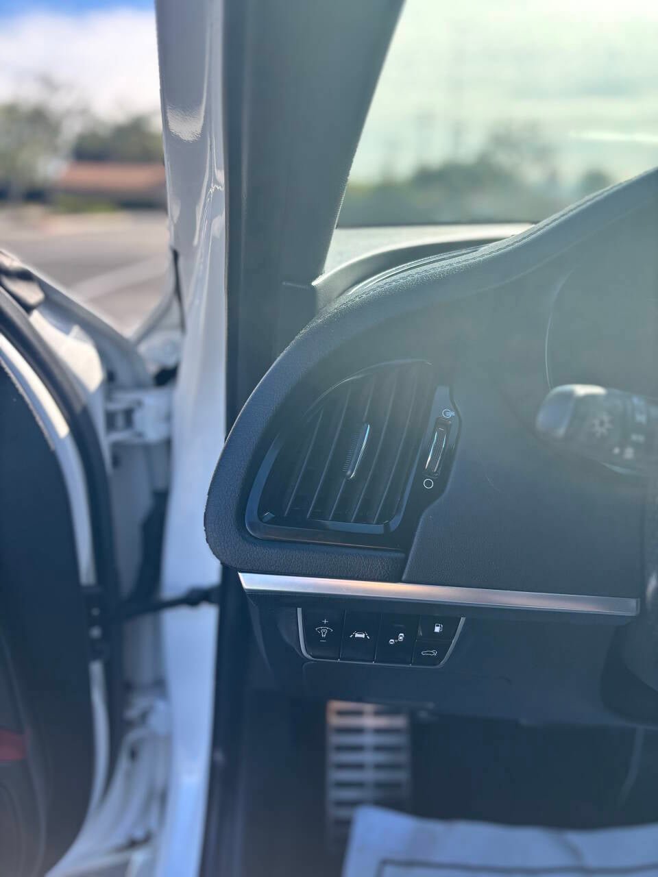 Used 2018 Kia Stinger GT2 image 16