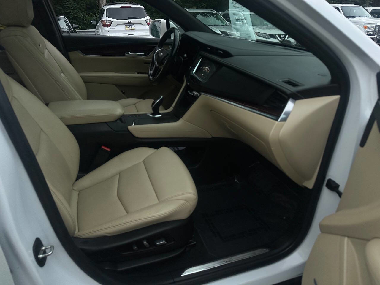 Used 2019 Cadillac XT5 Luxury AWD/4WD image 8