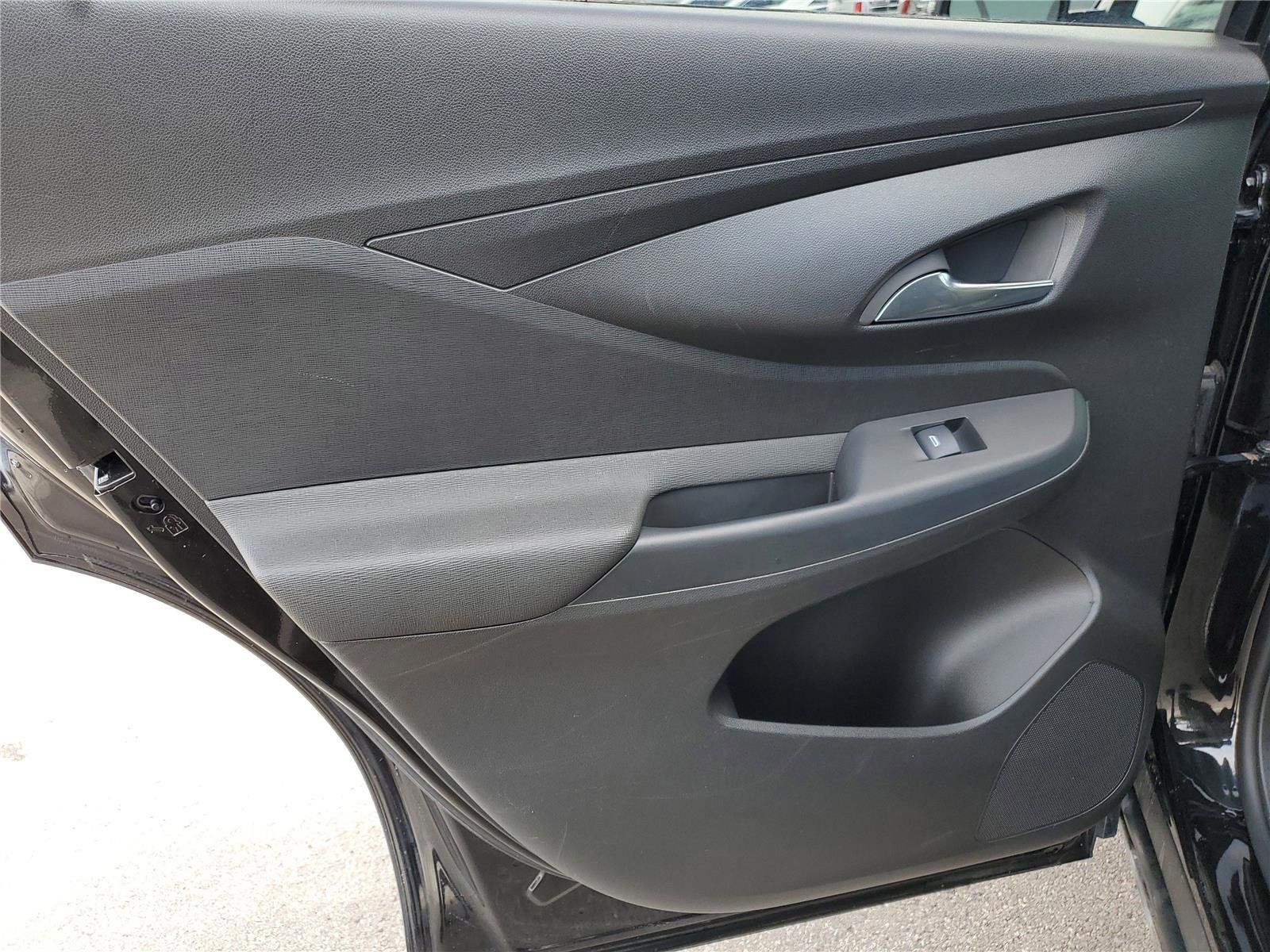 Used 2024 Buick Envista Preferred w/ Convenience I Package image 13