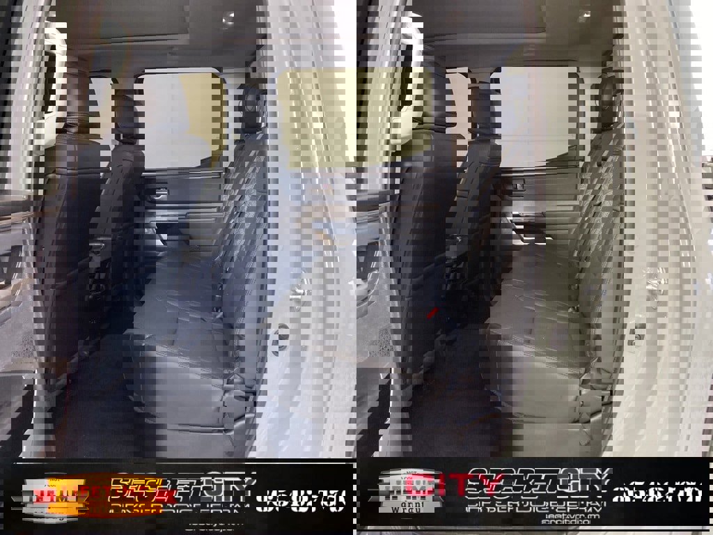 Used 2024 Toyota Tundra Limited image 31