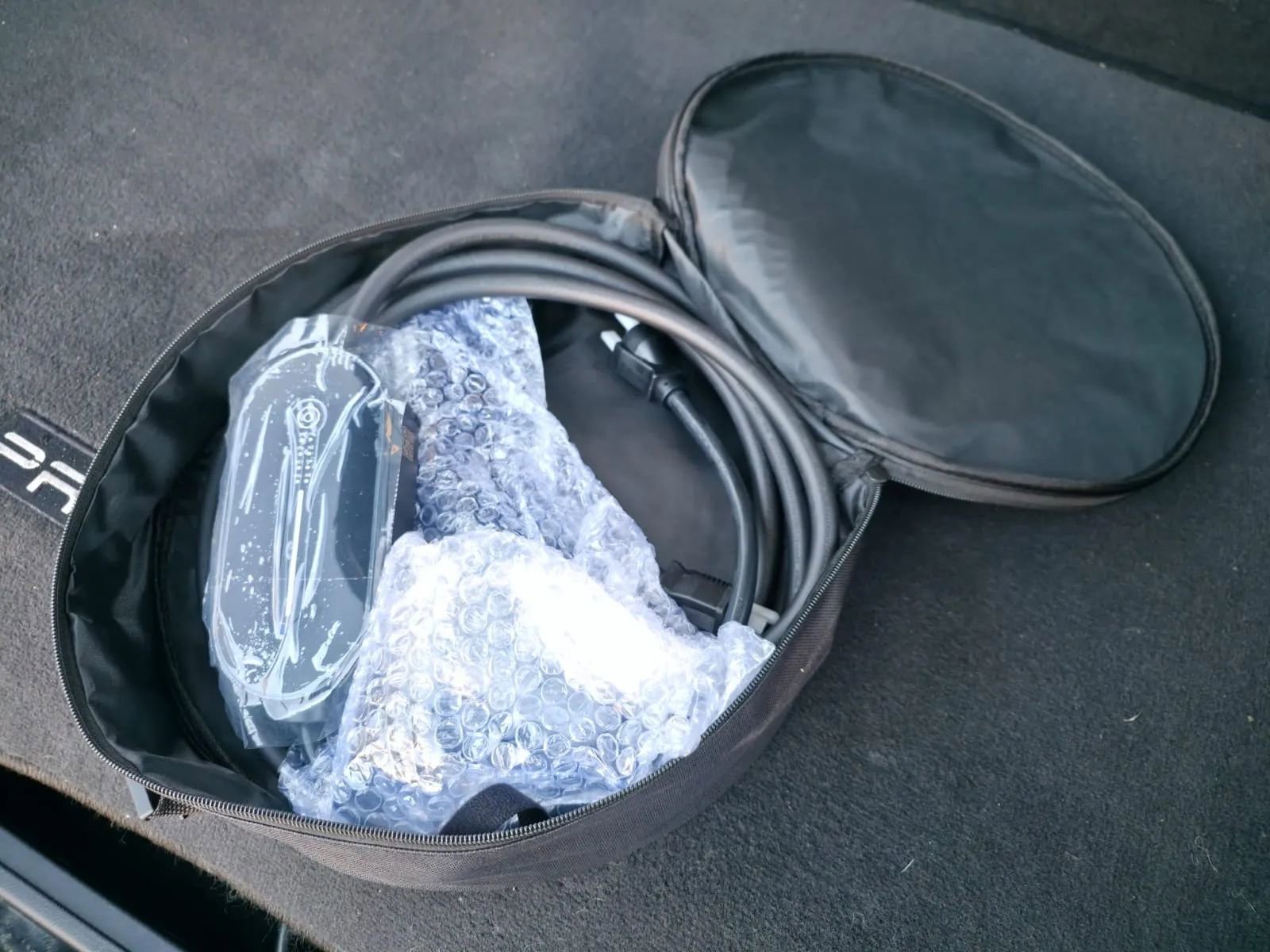 Used 2018 Toyota Prius Prime Premium image 39