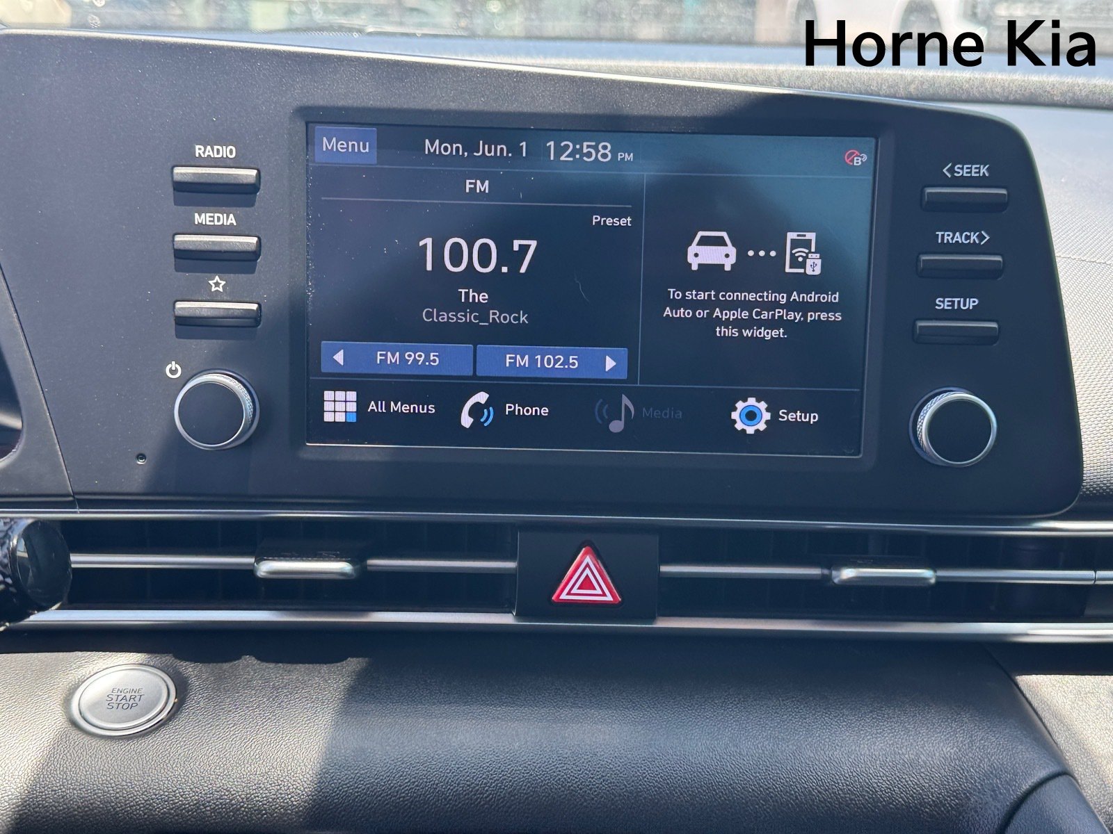 Used 2023 Hyundai Elantra SEL FWD image 21