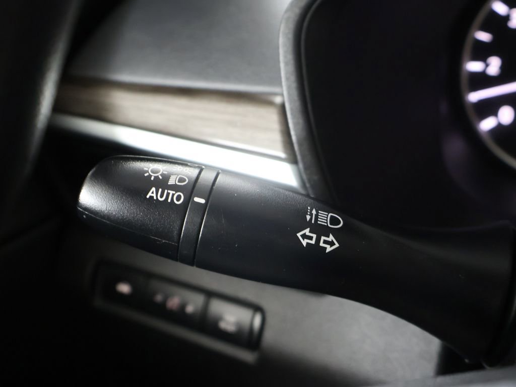 Used 2023 Nissan Altima 2.5 SV FWD image 36