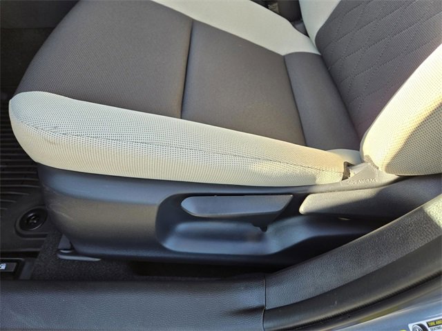 Used 2025 Toyota Corolla LE image 17