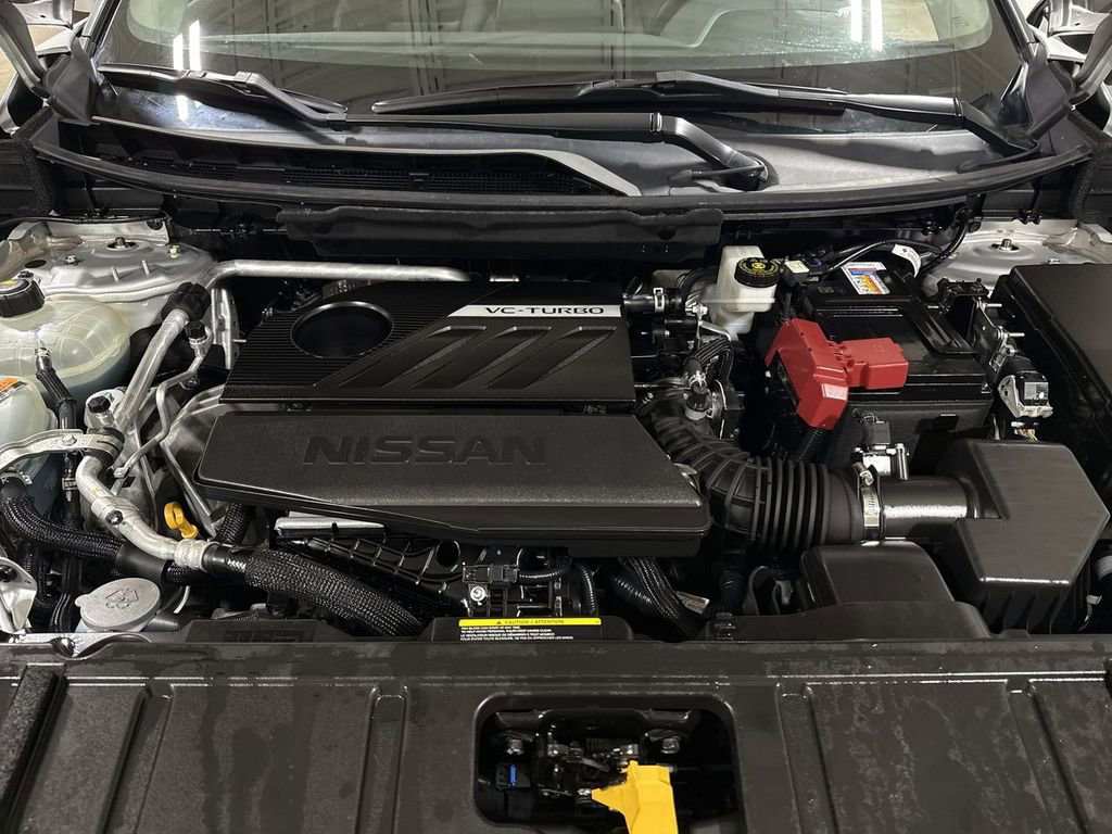 Used 2024 Nissan Rogue SV image 24