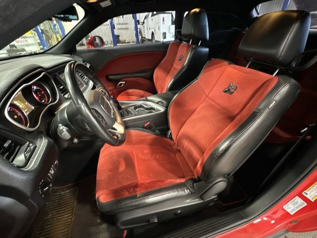 Used 2016 Dodge Challenger R/T Scat Pack w/ Leather Interior Group image 17