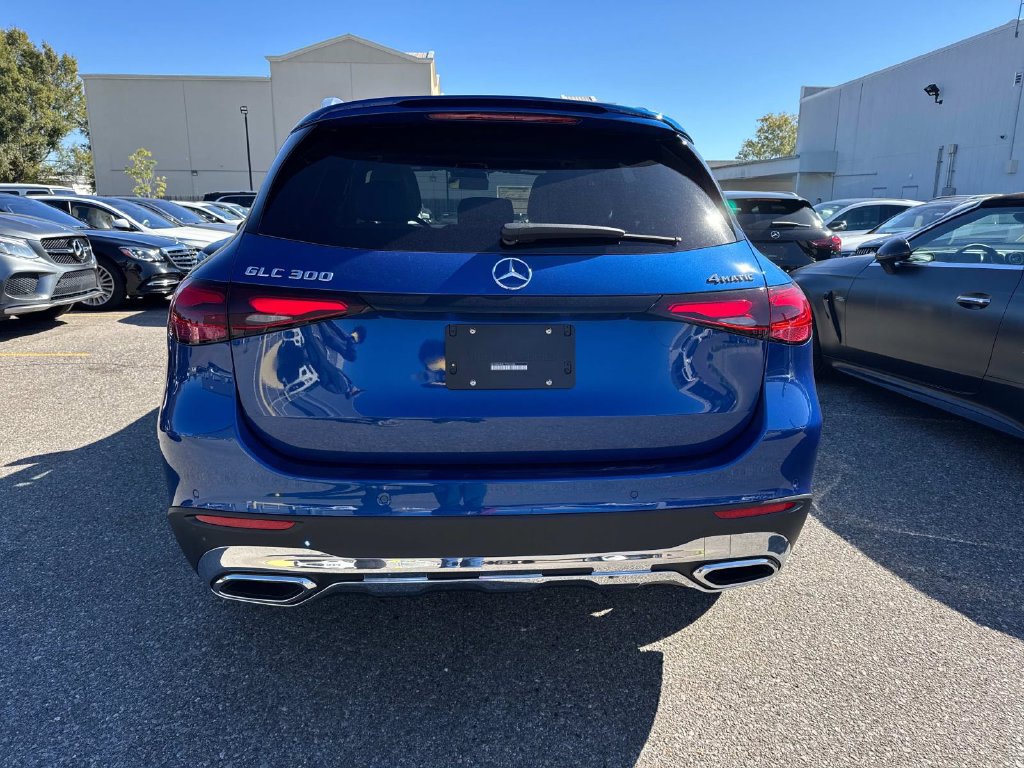 Used 2026 Mercedes-Benz GLC 300 4MATIC image 5