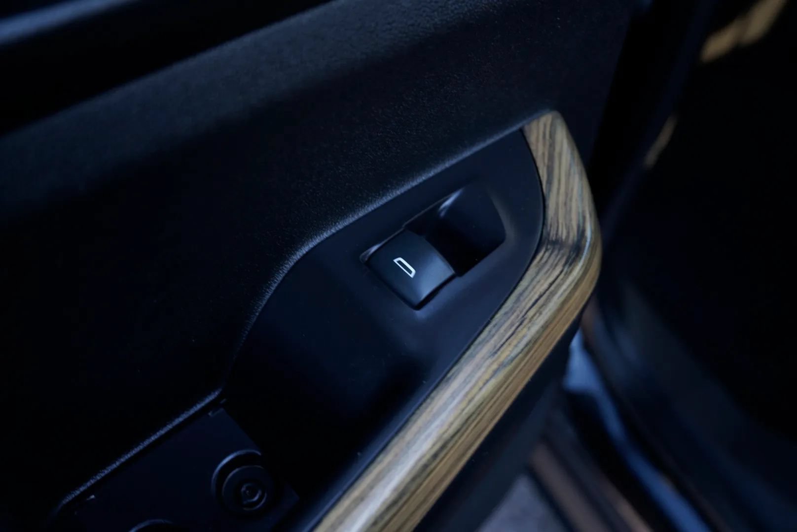 Used 2019 GMC Acadia Denali FWD image 28