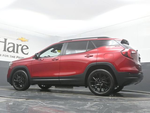 Used 2023 GMC Terrain SLE w/ Driver Convenience Package image 54