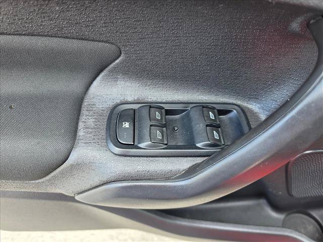 Used 2015 Ford Fiesta SE FWD image 23