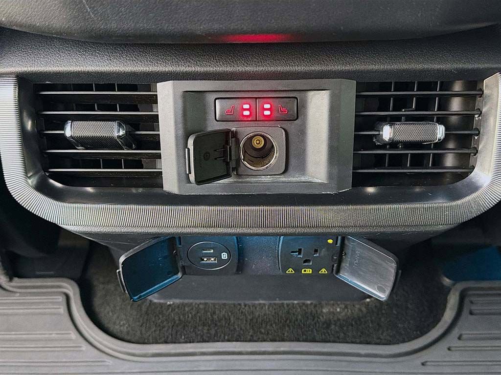 Used 2022 Ford F150 Platinum w/ Equipment Group 701A High image 43