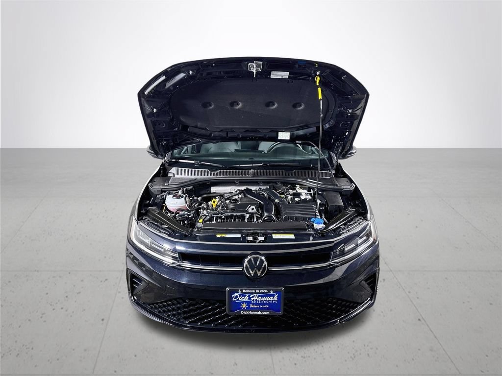 Certified 2025 Volkswagen Jetta Sport FWD image 22