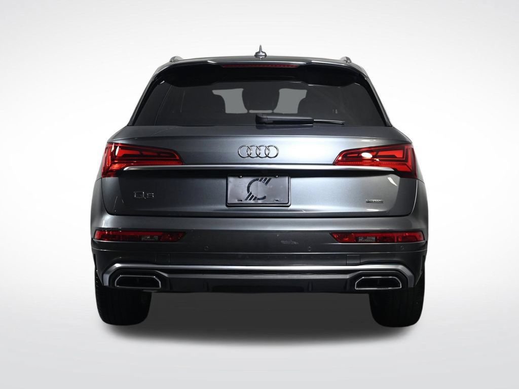 Used 2024 Audi Q5 2.0T Premium w/ Convenience Package AWD/4WD image 4