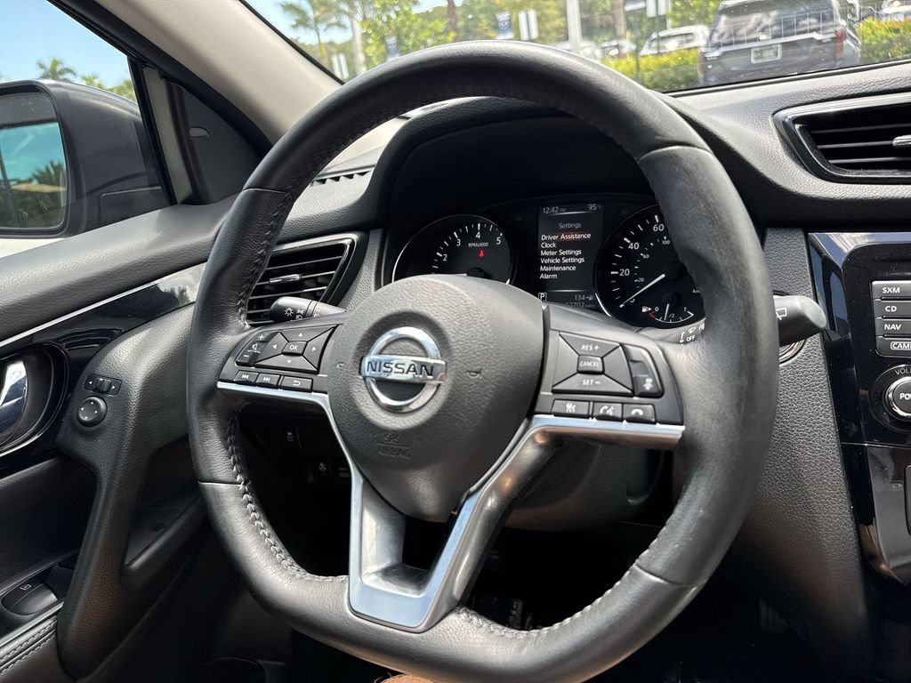 Used 2018 Nissan Rogue Sport SV w/ SV Technology Package AWD/4WD image 54