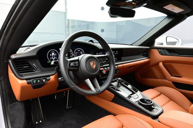 Certified 2026 Porsche 911 Targa 4 GTS AWD/4WD image 4