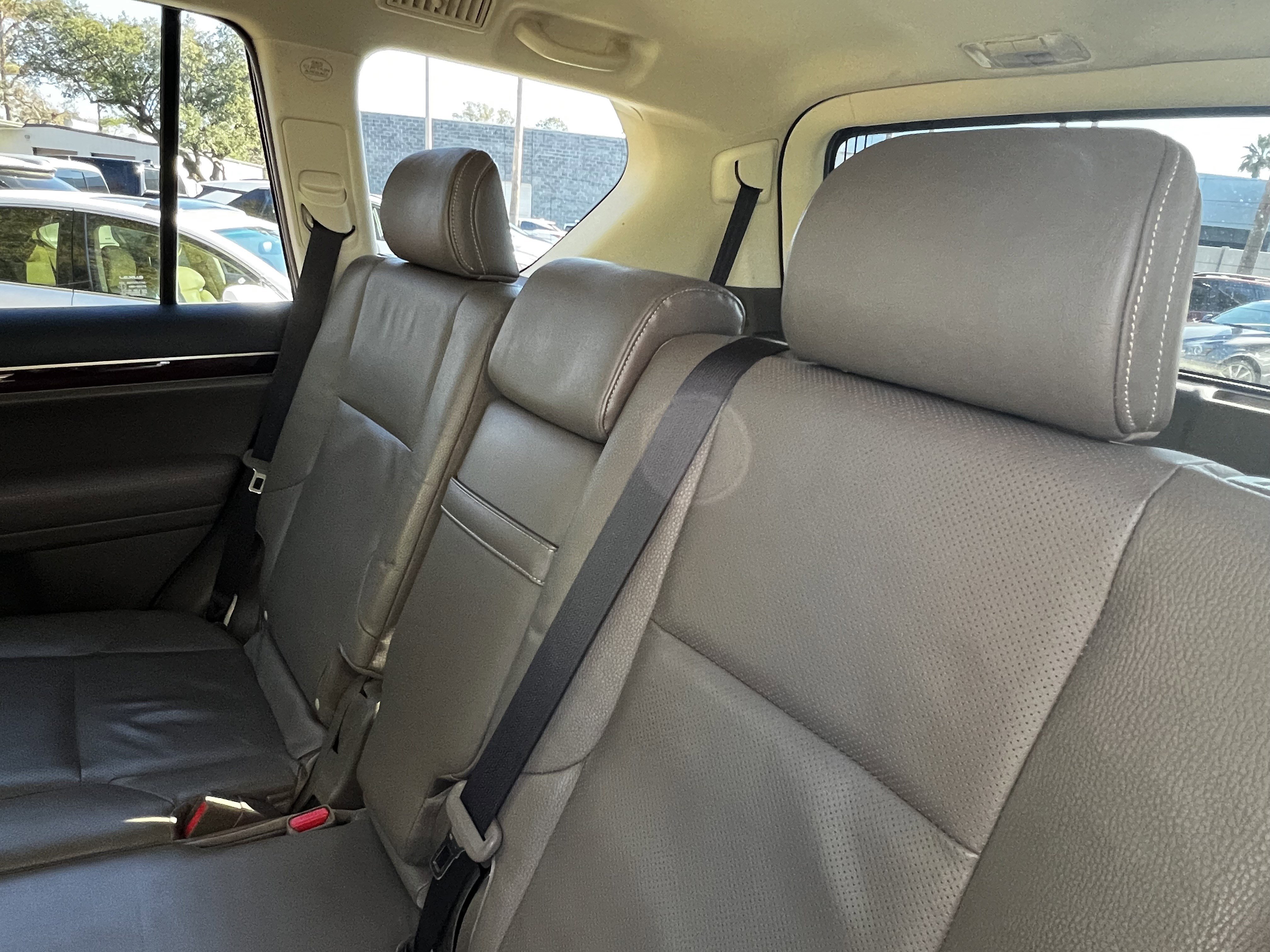 Used 2016 Lexus GX 460 image 34