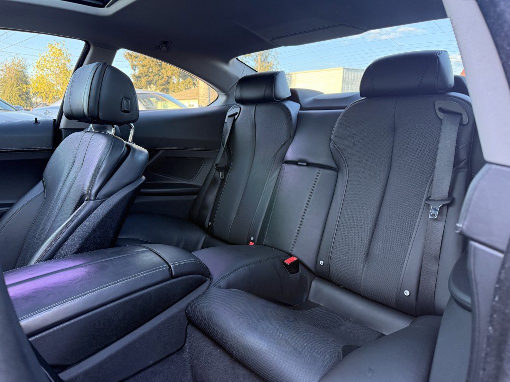 Used 2012 BMW 640i Coupe RWD image 21