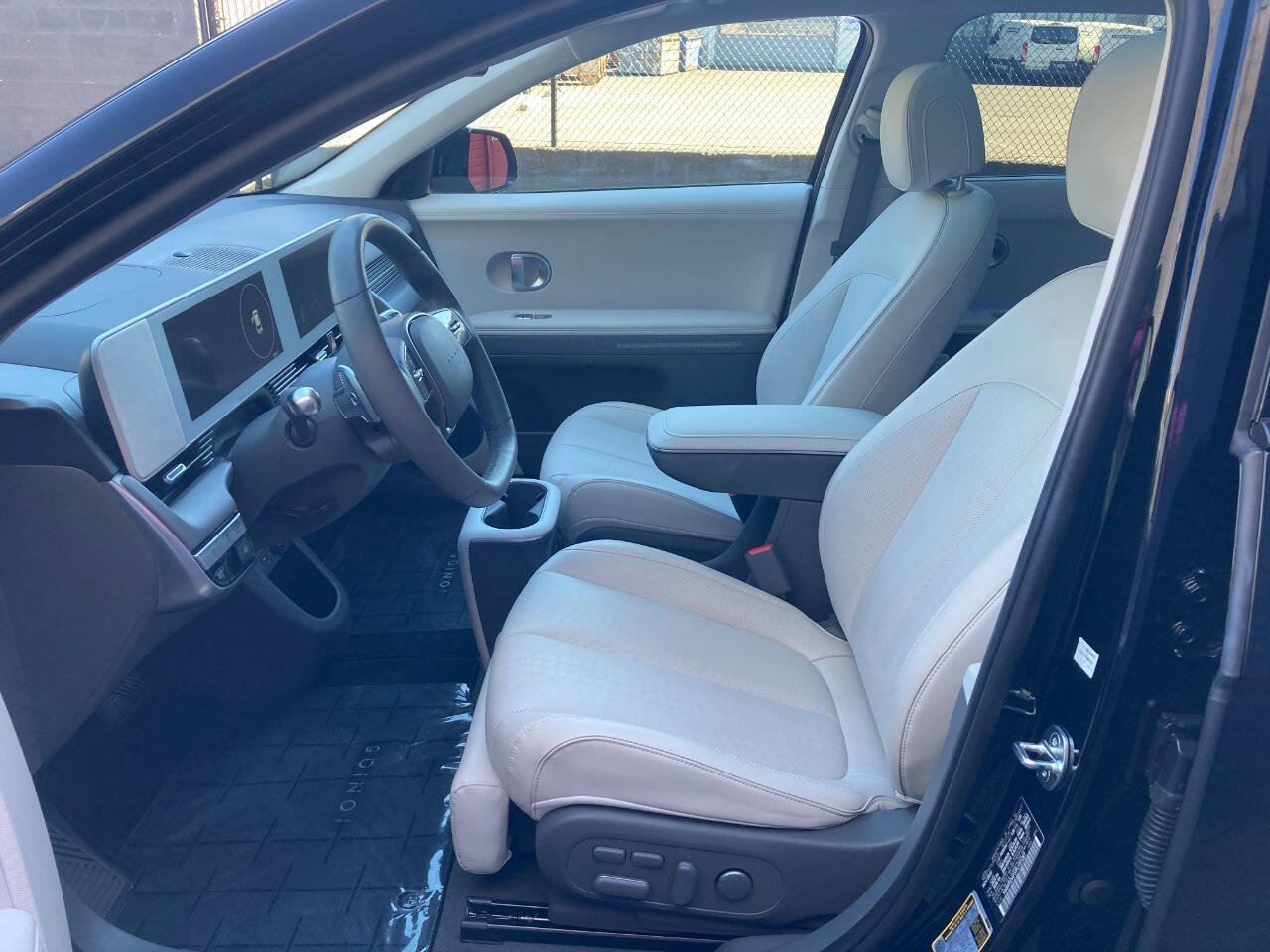 Used 2023 Hyundai Ioniq 5 Limited AWD/4WD image 9