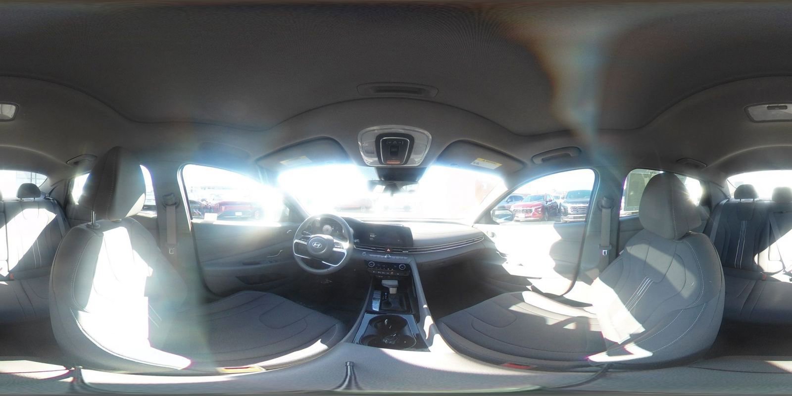 Used 2025 Hyundai Elantra SEL image 44