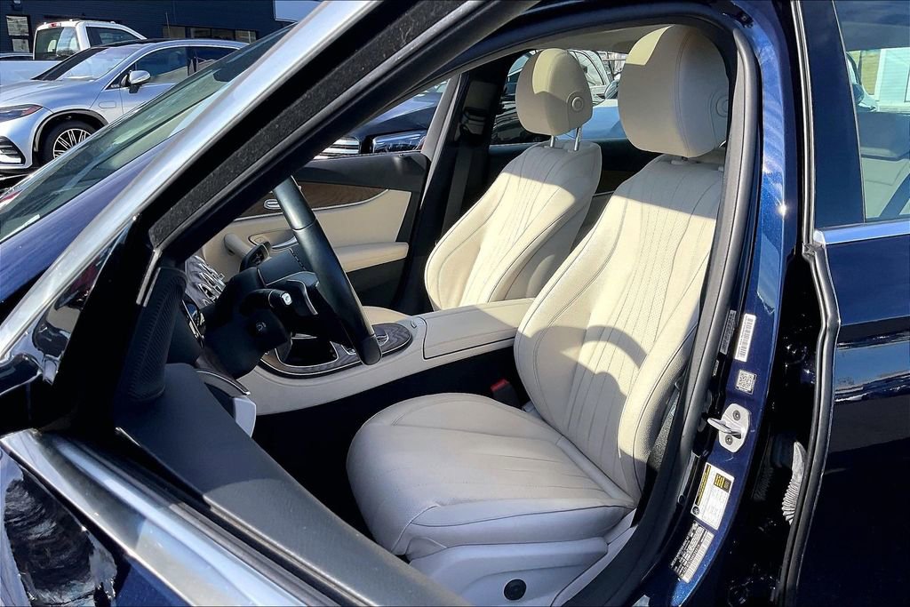 Used 2021 Mercedes-Benz E 350 4MATIC Sedan image 17