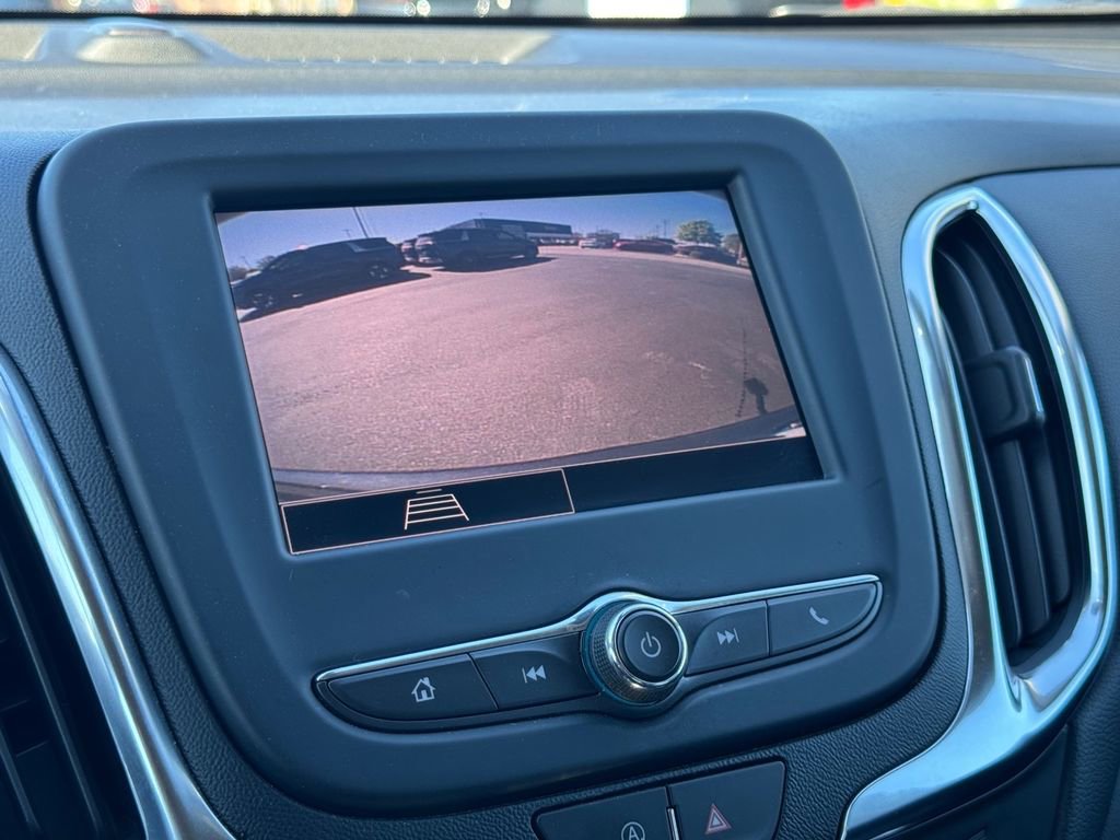 Used 2022 Chevrolet Equinox LT image 25