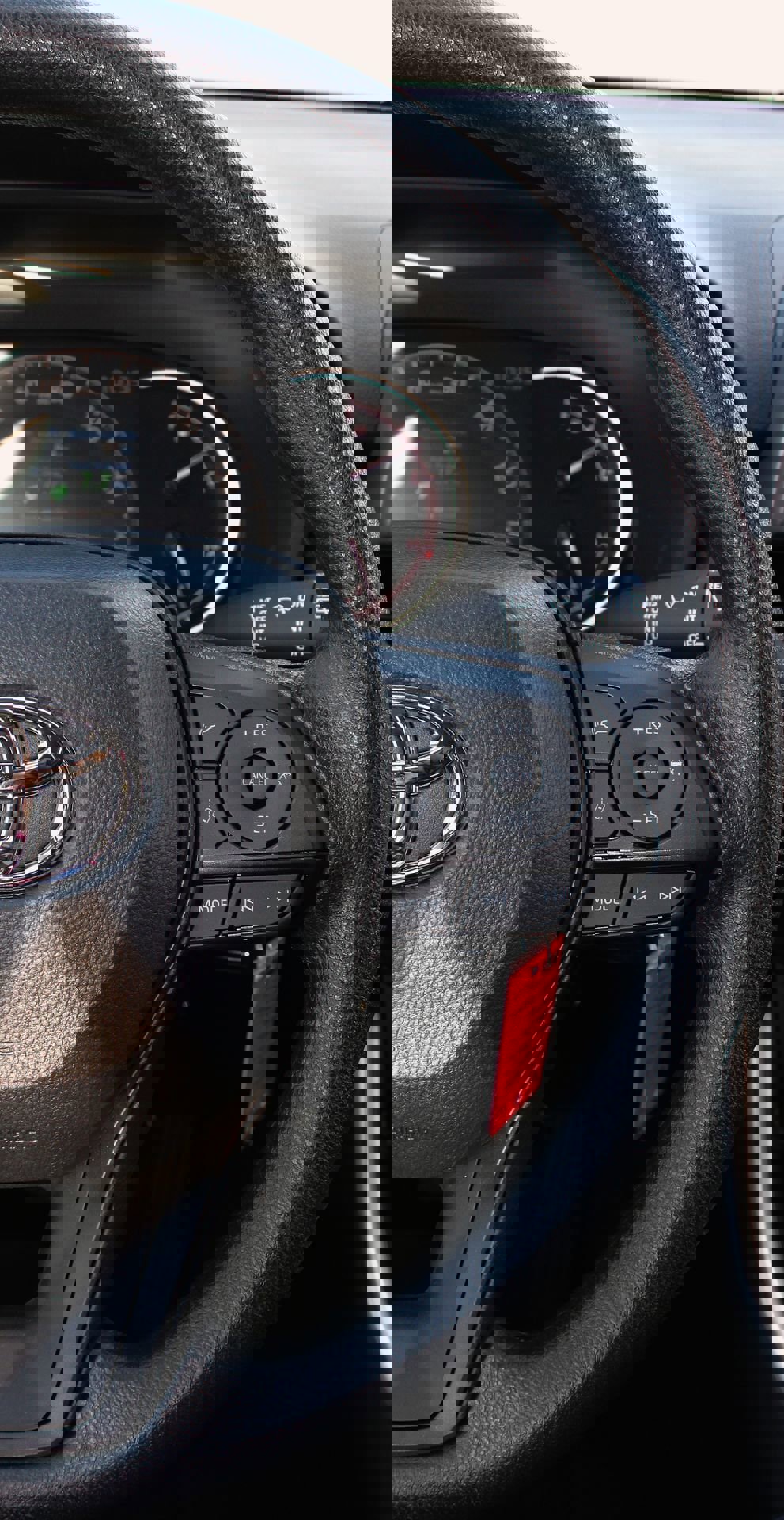 New 2025 Toyota RAV4 LE image 20