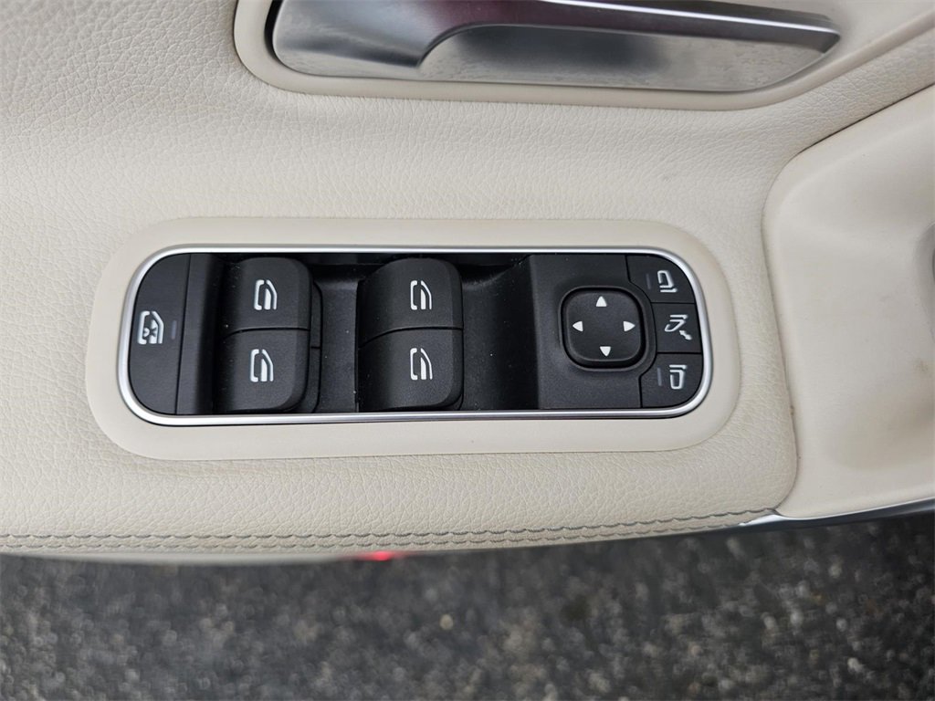 Certified 2025 Mercedes-Benz CLA 250 image 13