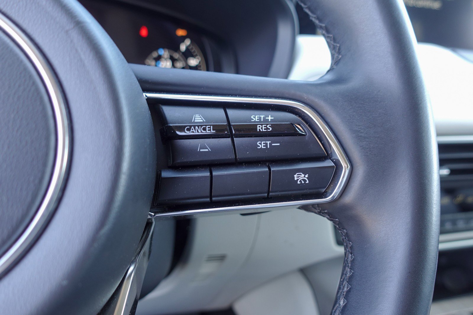 Used 2024 MAZDA CX-90 Plug-In Hybrid w/ Premium Plus image 16