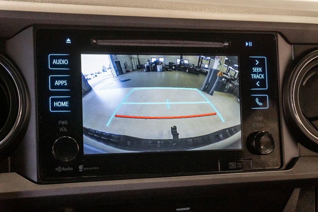 Used 2016 Toyota Tacoma TRD Off-Road w/ Towing Package AWD/4WD image 18