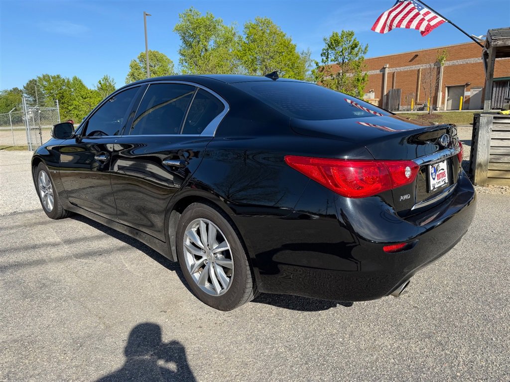 Used 2015 INFINITI Q50 Premium w/ Navigation Package image 3