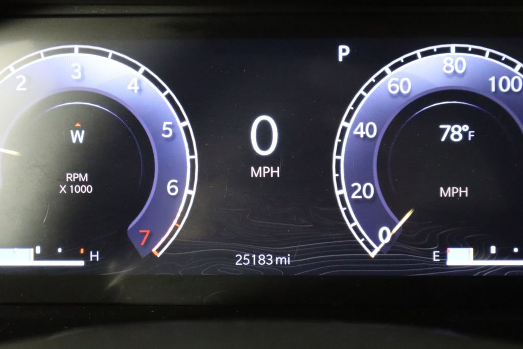 Used 2023 Jeep Grand Cherokee Limited AWD/4WD image 36