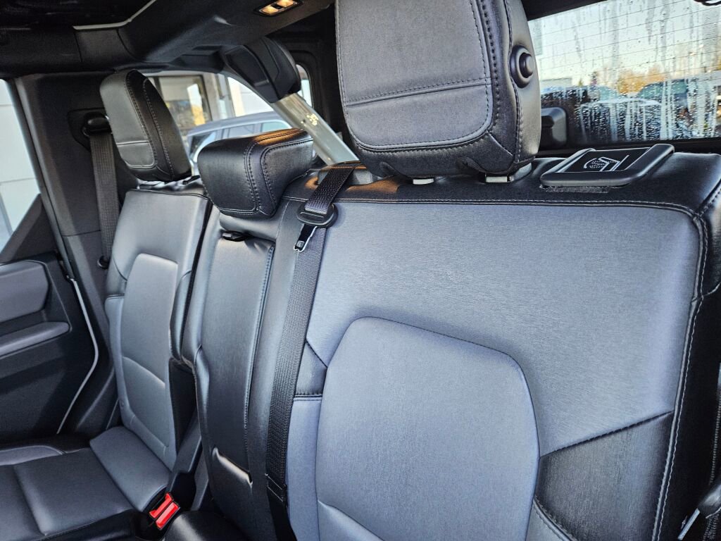 Used 2024 Ford Bronco Everglades image 18