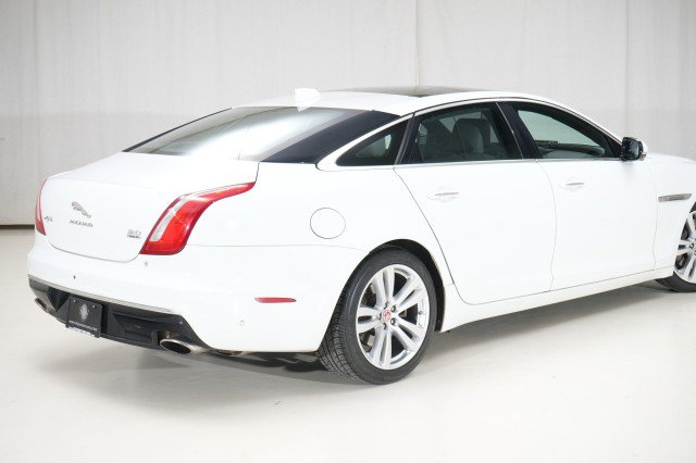 Used 2016 Jaguar XJ L Portfolio image 16