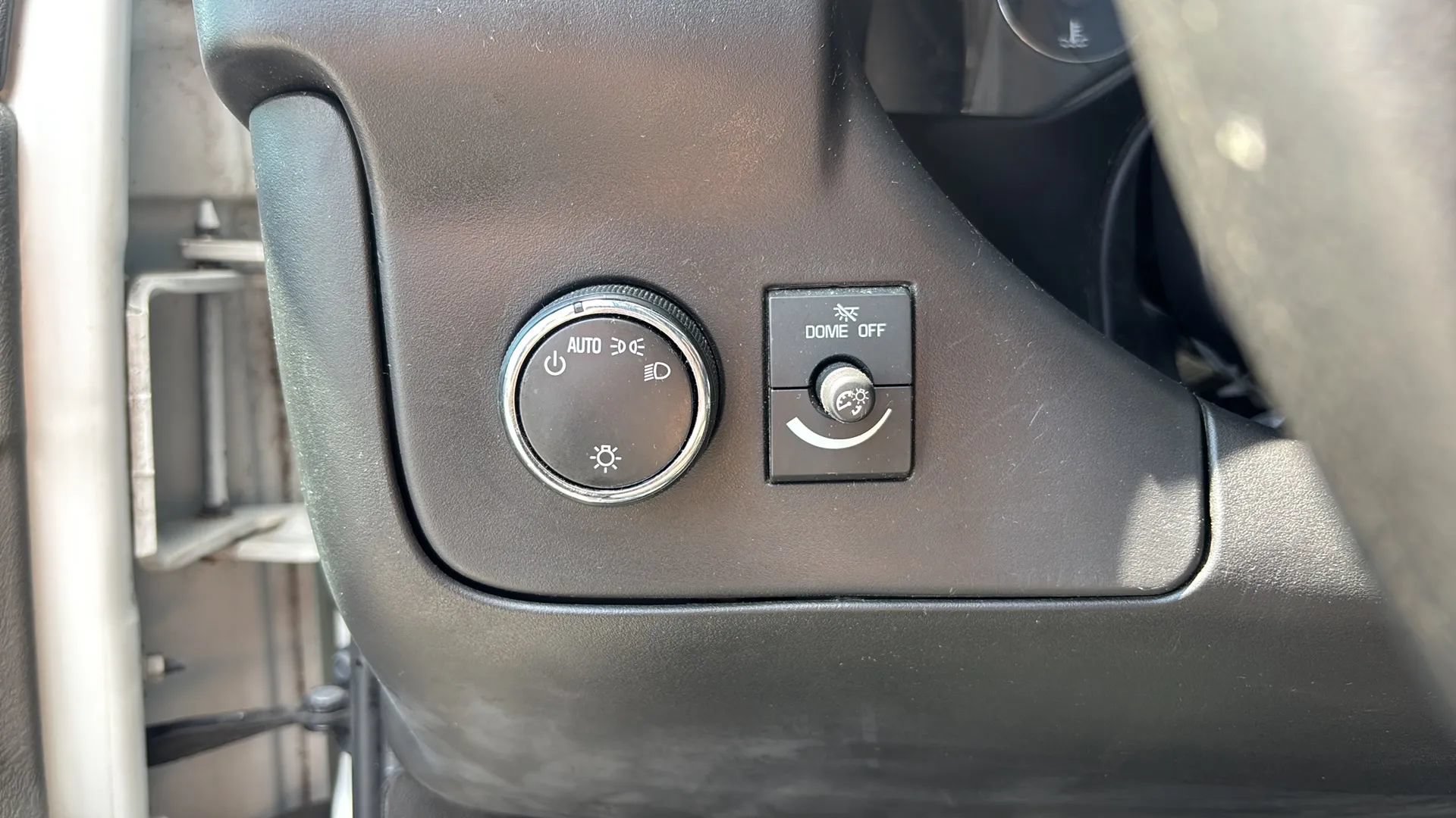 Used 2017 Chevrolet Express 2500 RWD image 21