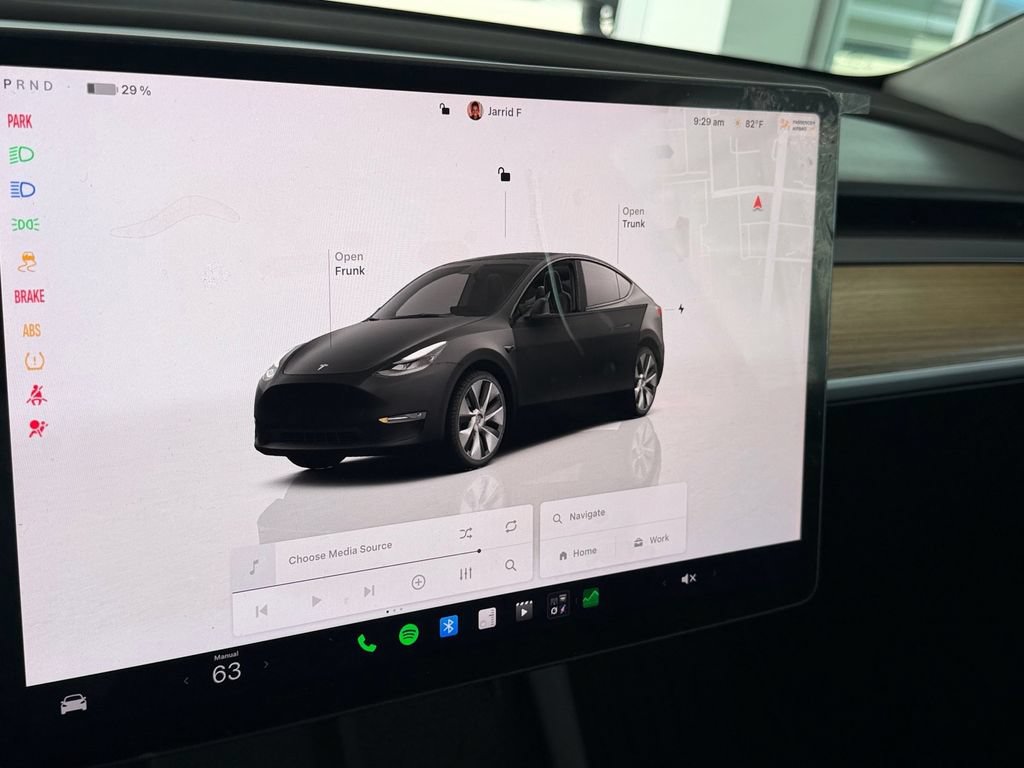 Used 2023 Tesla Model Y 2WD image 17