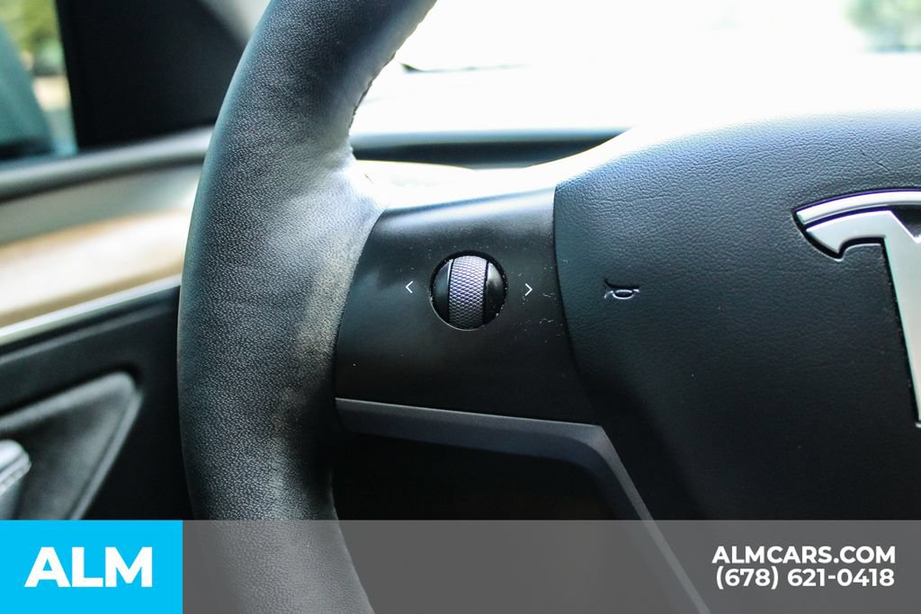 Used 2023 Tesla Model Y Performance AWD/4WD image 23