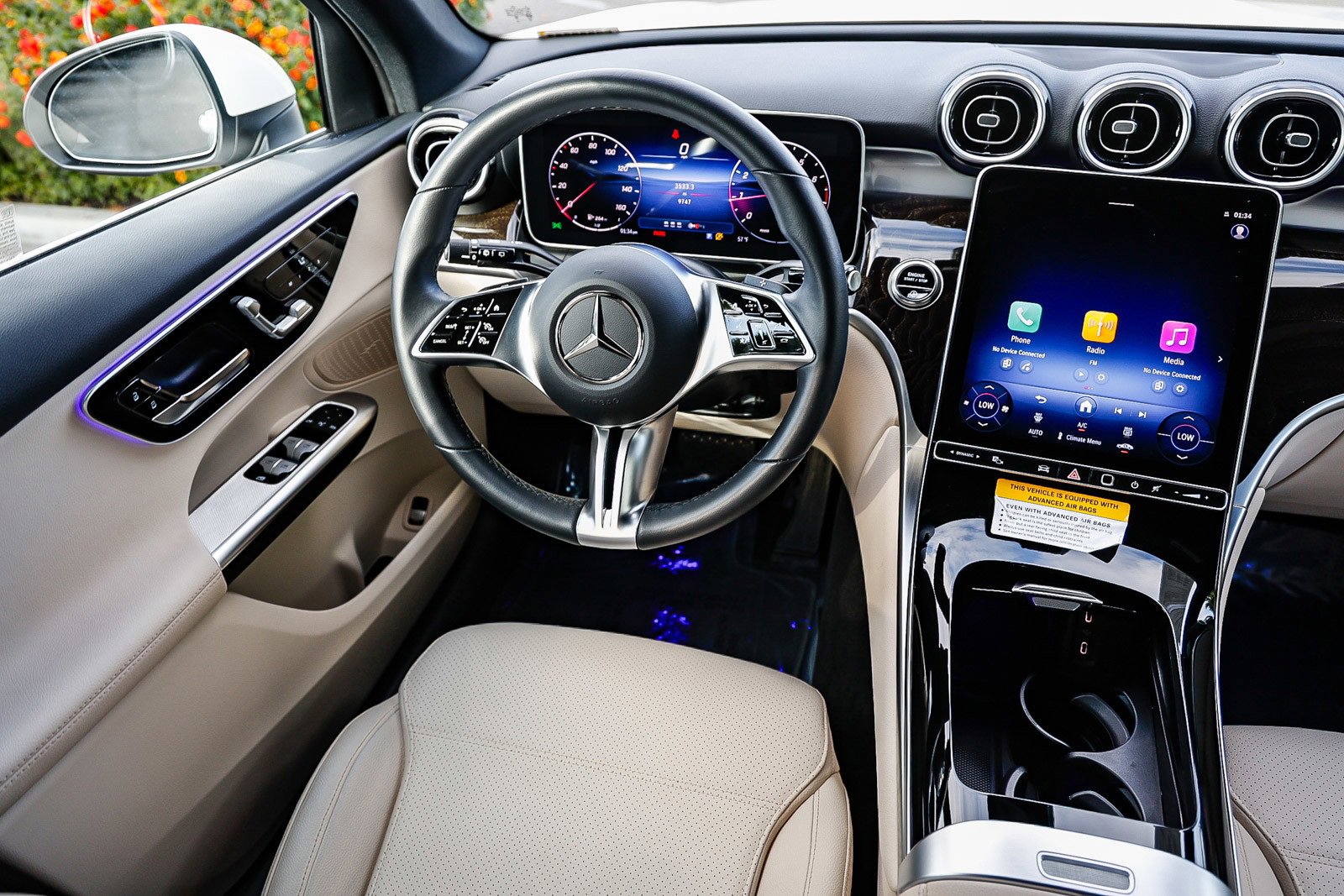 Certified 2025 Mercedes-Benz GLC 300 image 14