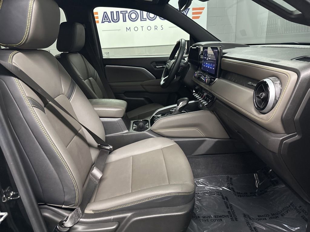 Used 2024 Chevrolet Colorado ZR2 w/ ZR2 Convenience Package III image 20