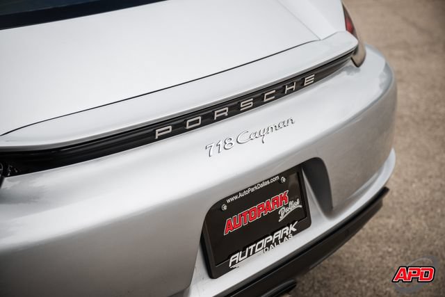 Used 2017 Porsche 718 Cayman RWD image 30