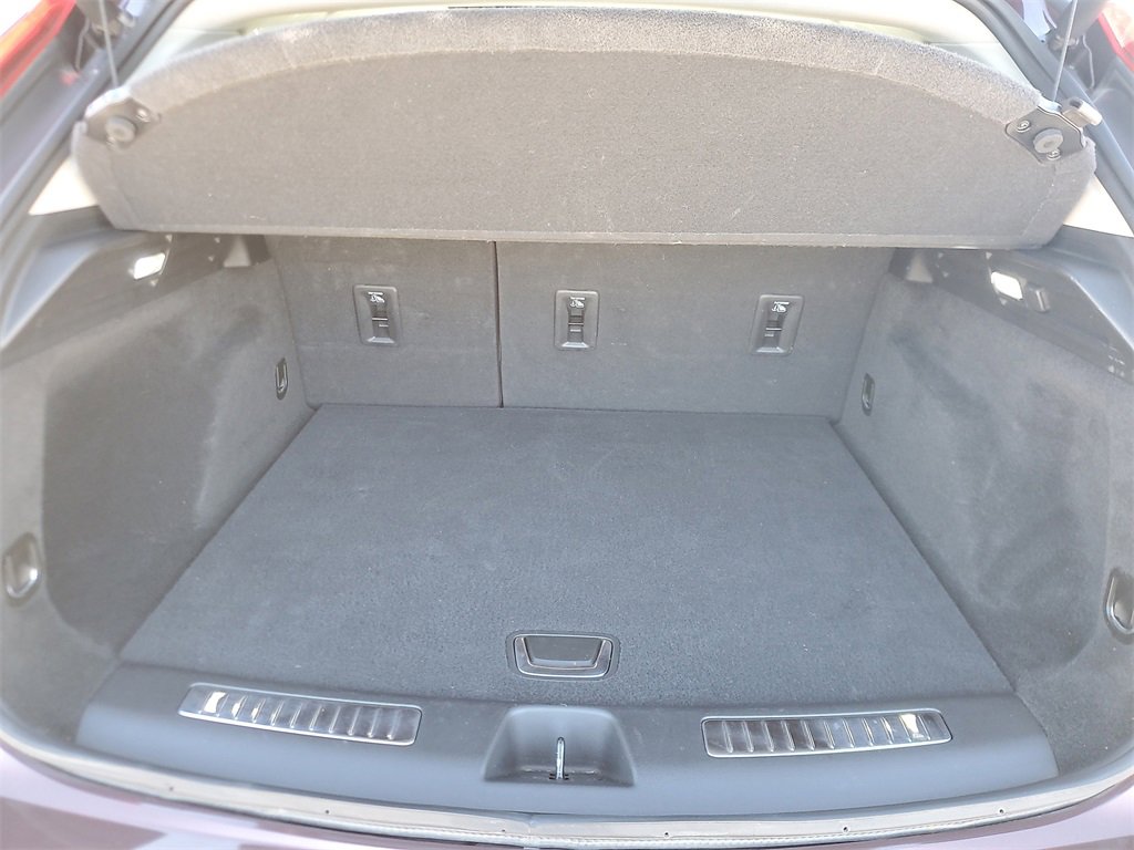 Used 2023 Cadillac XT4 Premium Luxury w/ Technology Package image 8