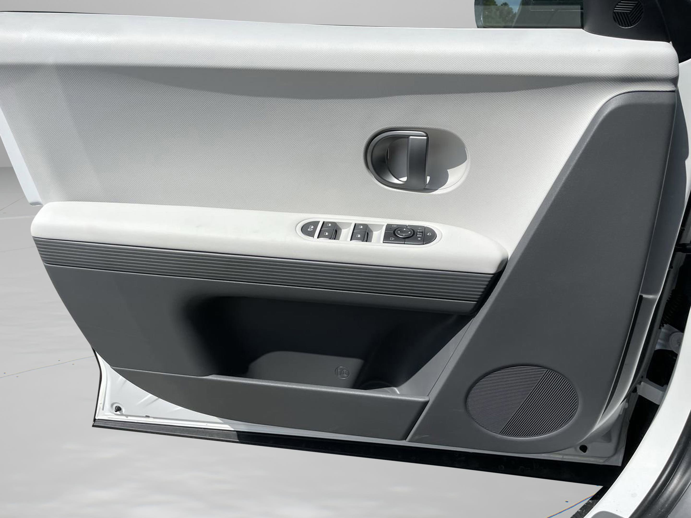 New 2025 Hyundai Ioniq 5 SEL image 27