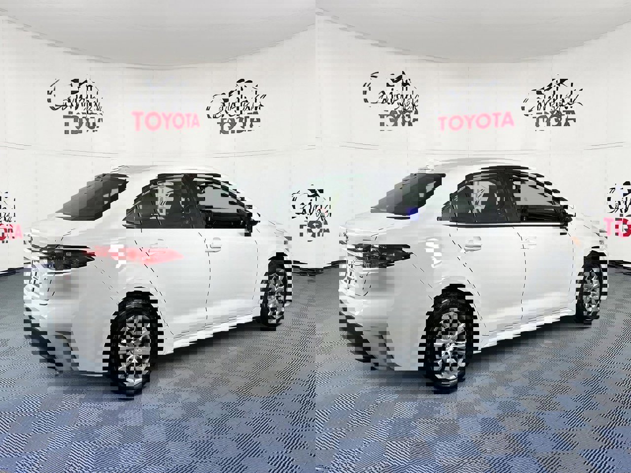 Used 2024 Toyota Corolla LE image 8