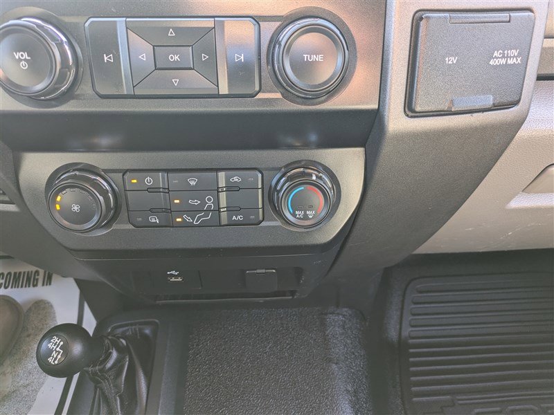 Used 2019 Ford F550 4x4 Regular Cab Super Duty image 24