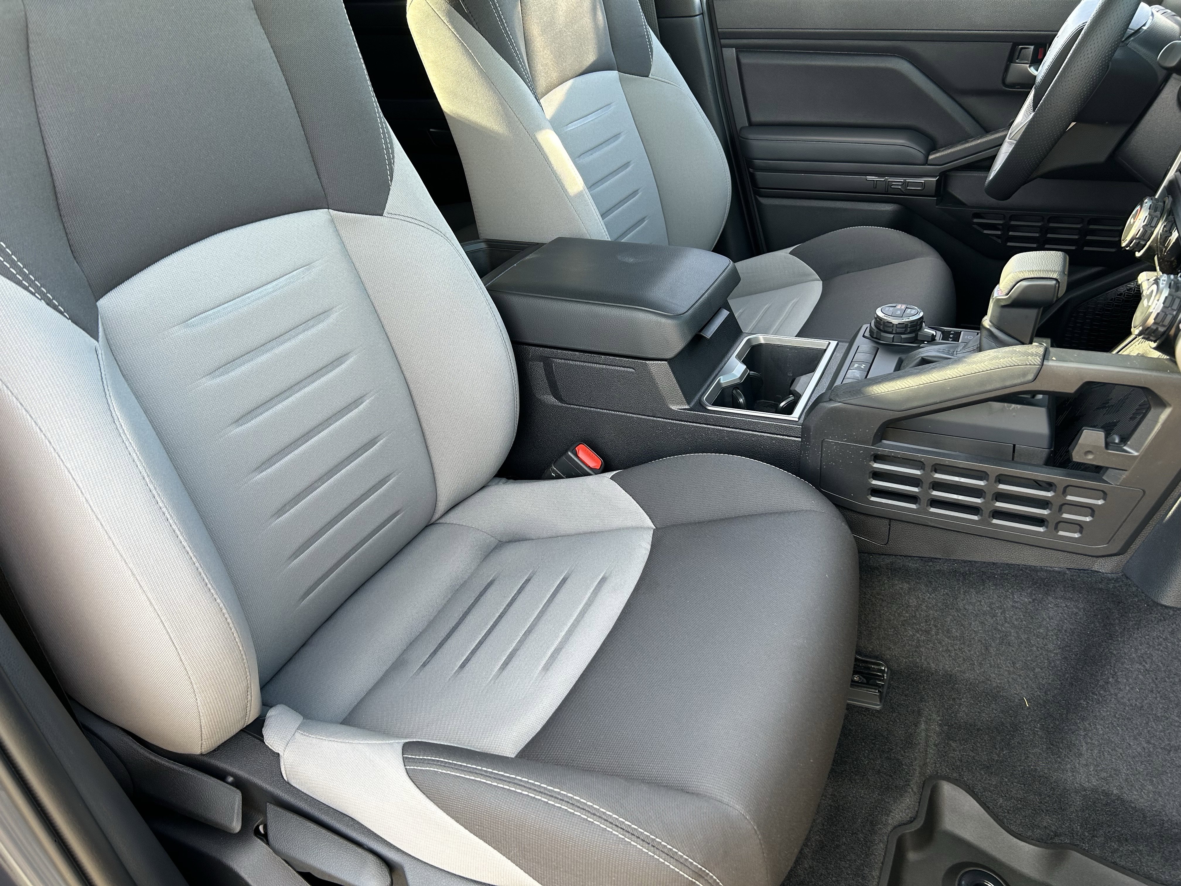 Used 2025 Toyota Tacoma TRD Off-Road image 9