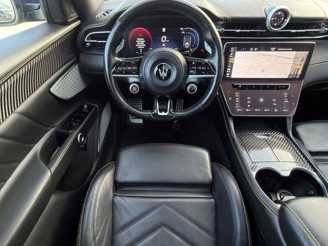Used 2023 Maserati Grecale Modena image 12