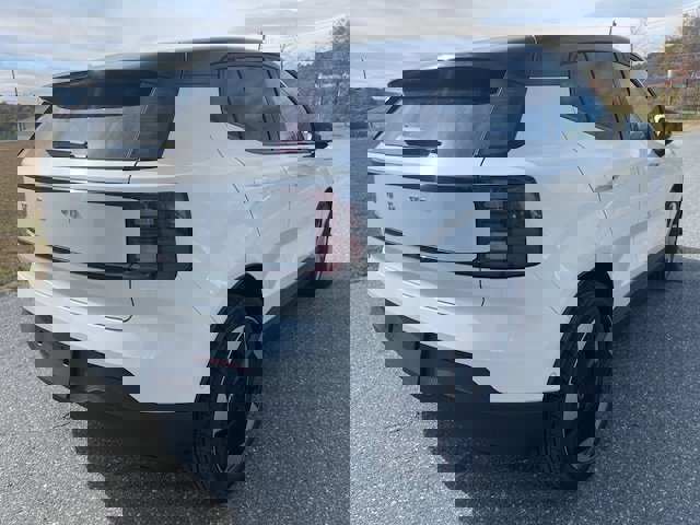 Used 2025 Volvo EX30 Ultra w/ Climate Package image 4