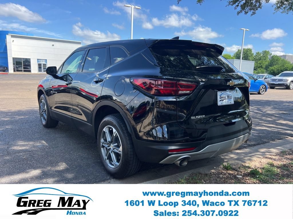 Used 2023 Chevrolet Blazer LT FWD image 5